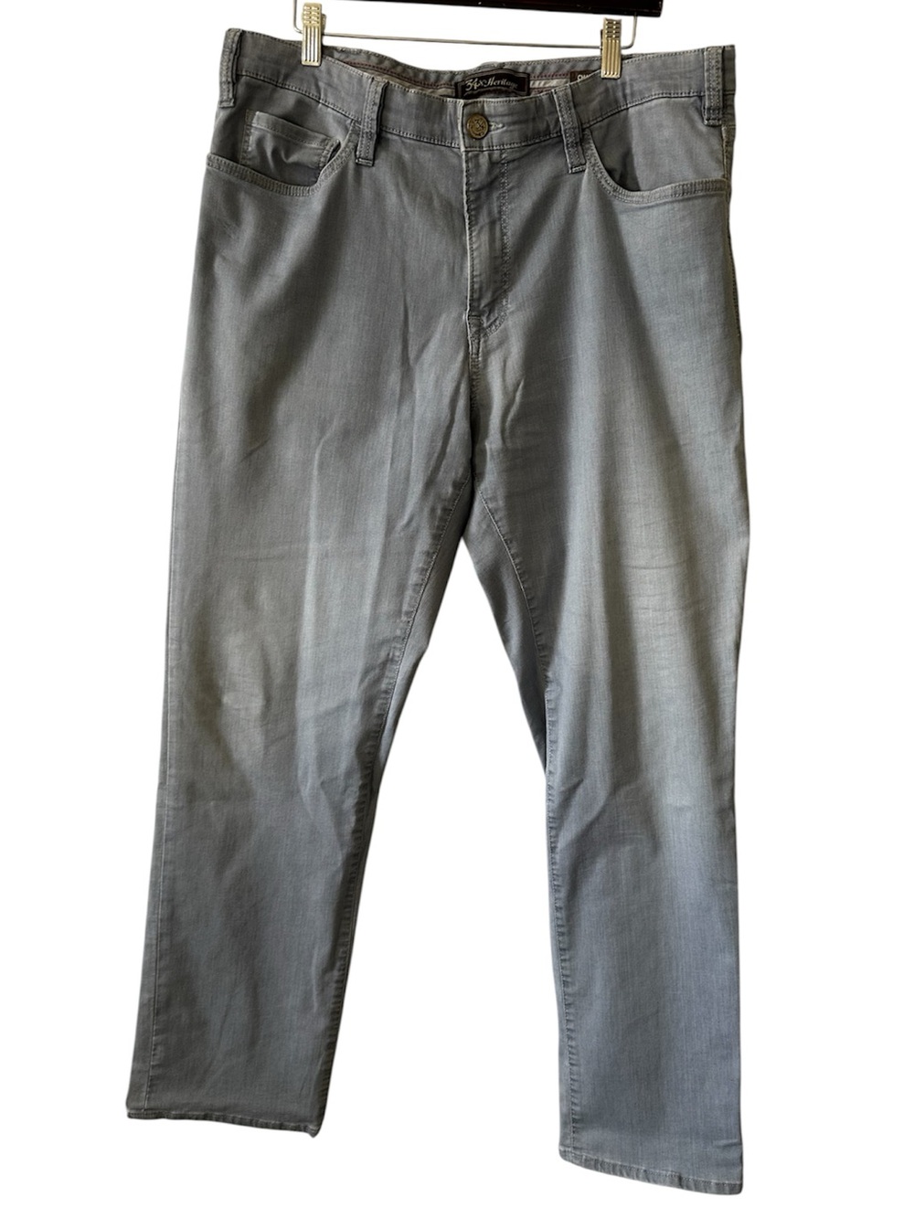 34 Heritage Men’s Blue Gray Comfort Rise Classic Straight Leg Jeans- Size 38x32